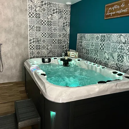 Jacuzzi A La Cavalerie De Apartment Montchaton